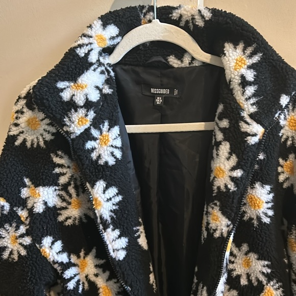 Daisy print zip up fleece jacket - Picture 3 of 5